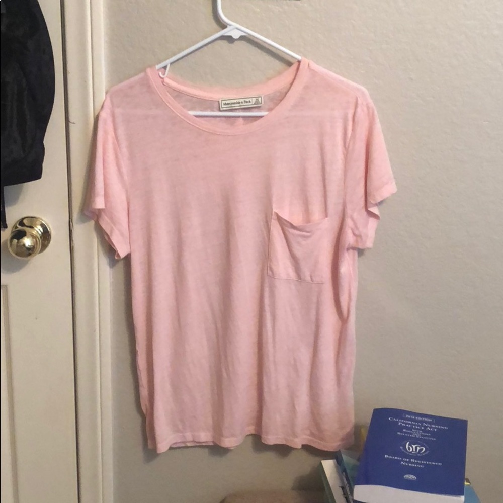 Abercrombie and fitch tee